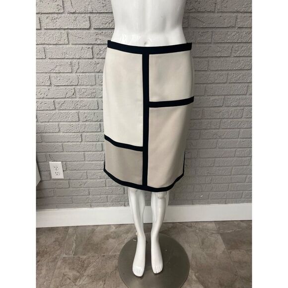 Sandra Petite Women Color Block Skirt Suit Size 4P Jacket / 8P Skirt - Picture 3 of 12